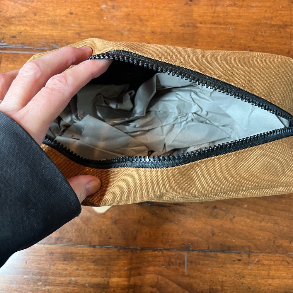 TRUE RELIGION Men's Travel Toiletry Dopp Kit NWT - Picture 3 of 6